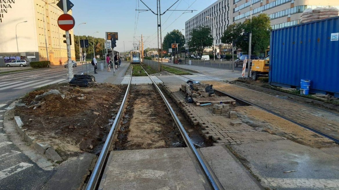 Przejście przez torowisko MPK Wrocław
