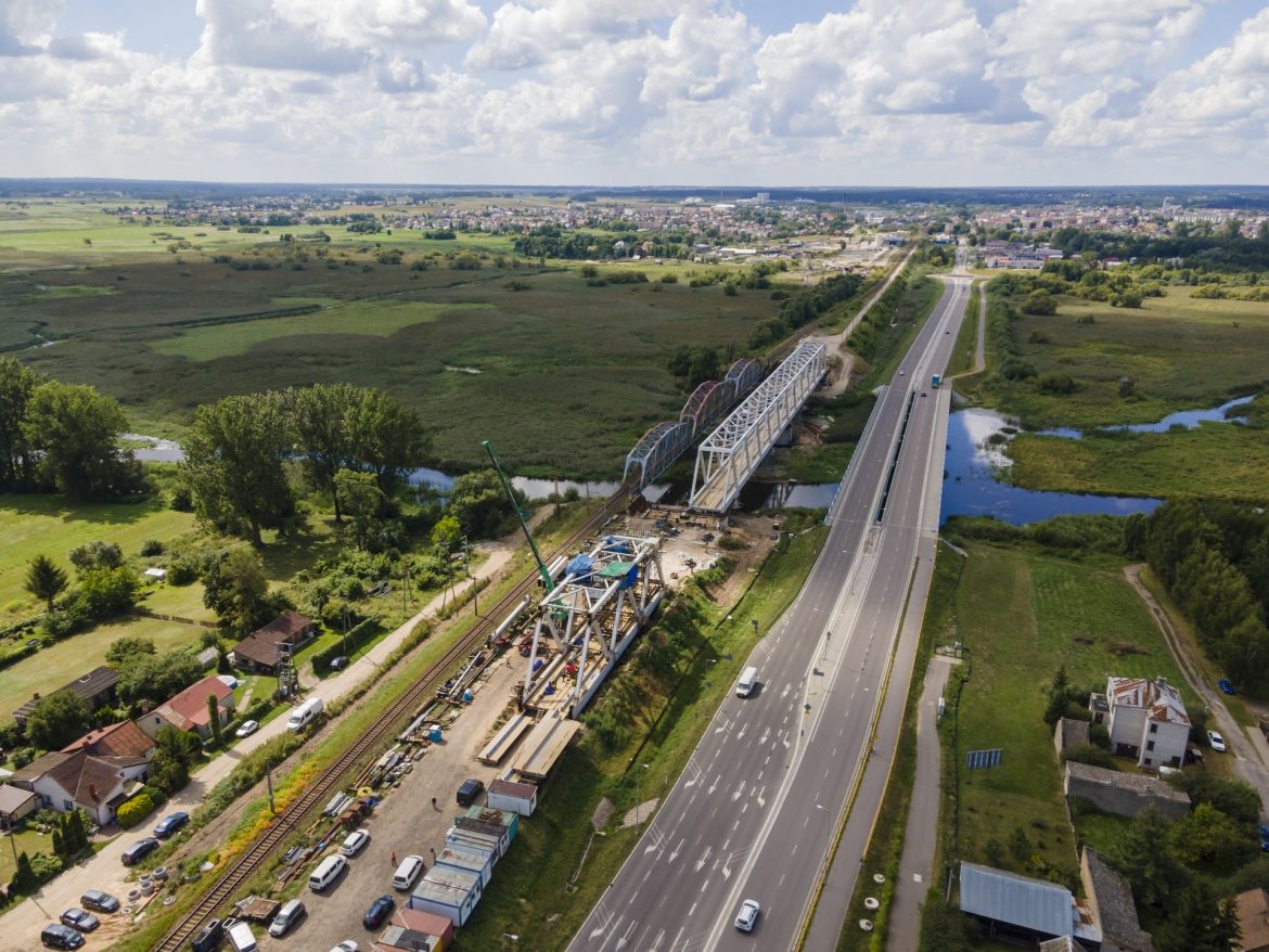 csm_1_Uhowo_budowa_mostow_kolejowych_nad_Narwia_fot_Lukasz_Brylowski_PKP_Polskie_Linie_Kolejowe_SA_56ddb96691