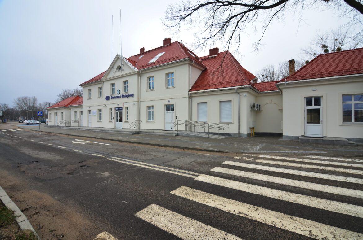 Dworzec we Władysławowie – zdjęcia (12)