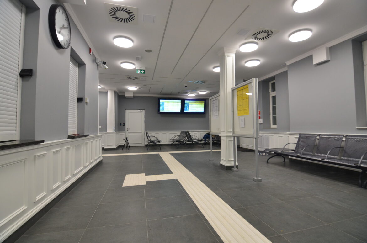 Dworzec we Władysławowie – zdjęcia (5)