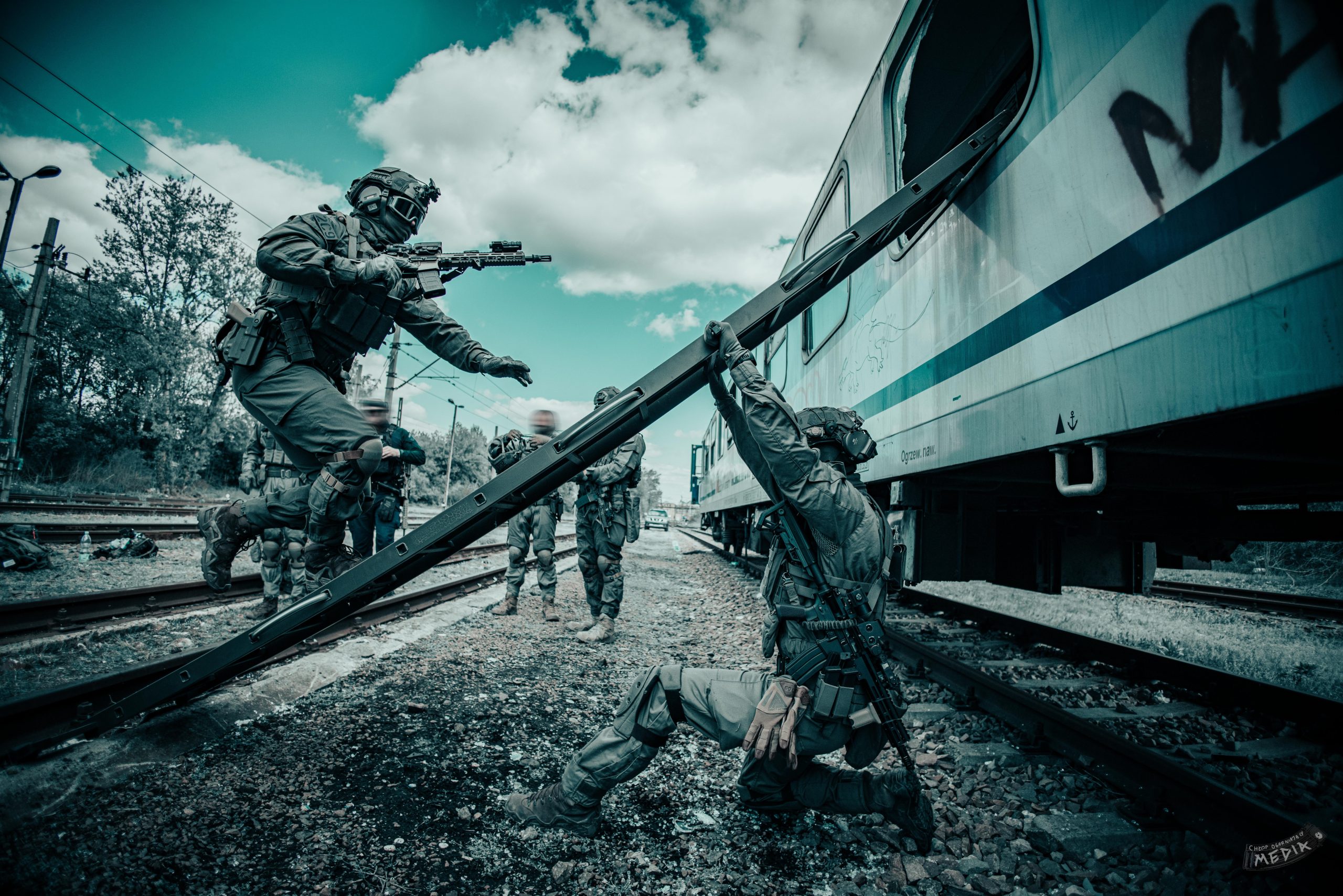 Kontrterrorystyczne ćwiczenia SOK