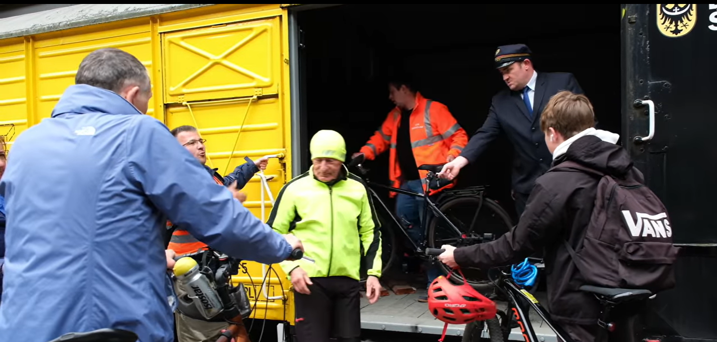 Pociąg historyczno-rowerowy do Milicza