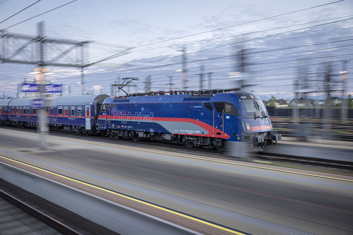 Nocne do Paryża tylko do grudnia