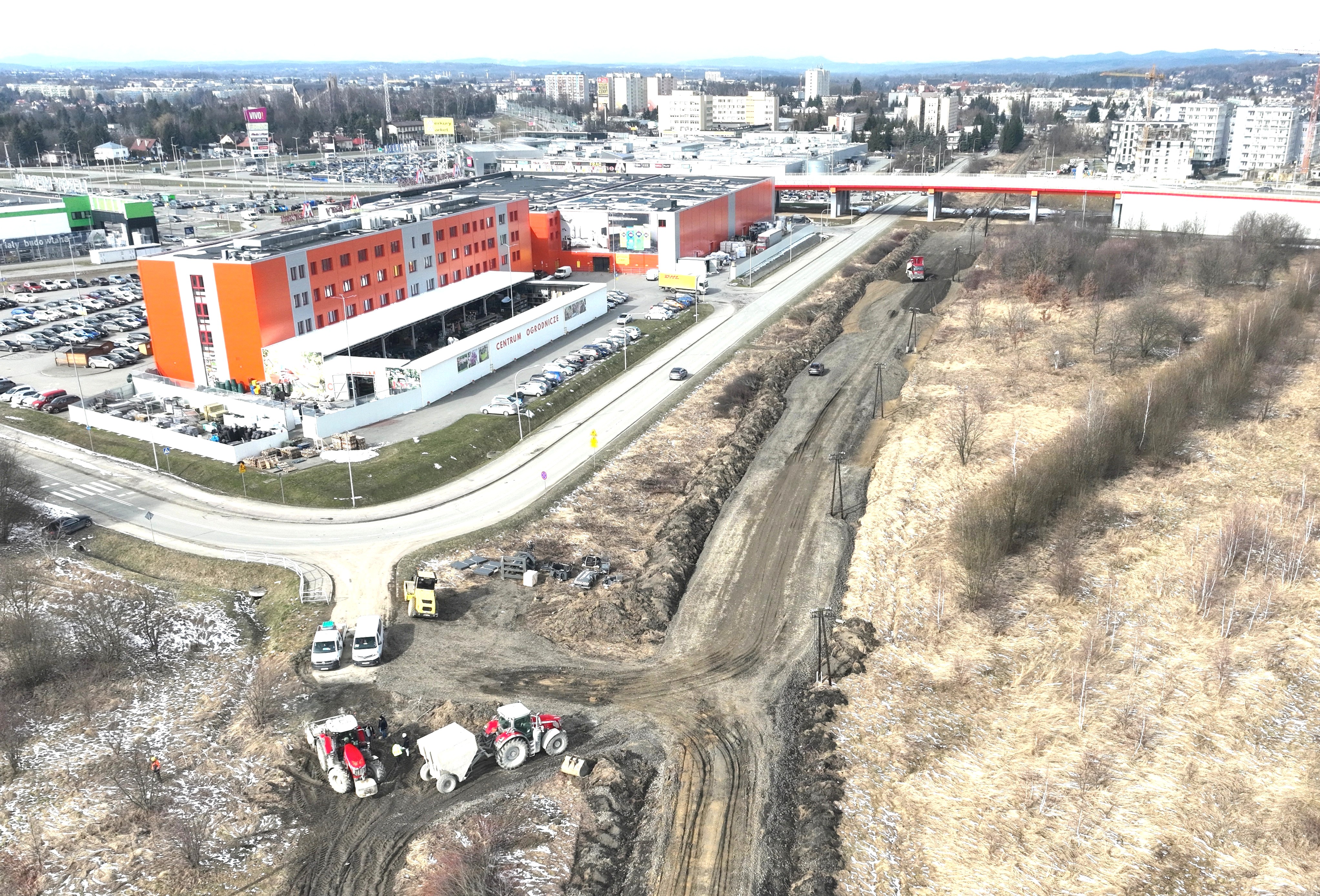 Roboty na linii numer 108