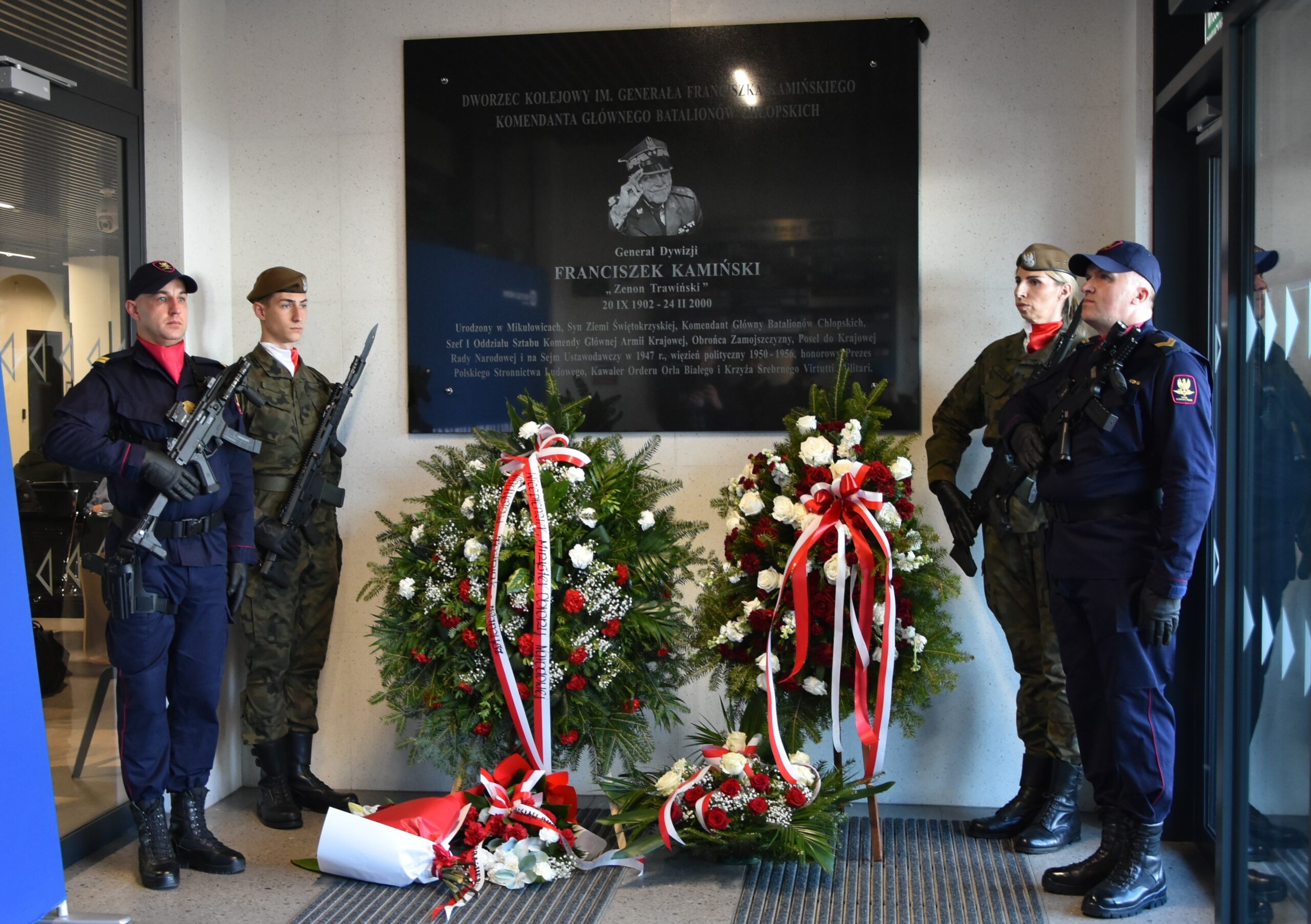 Franciszek Kamiński patronem dworca Kielce Główne