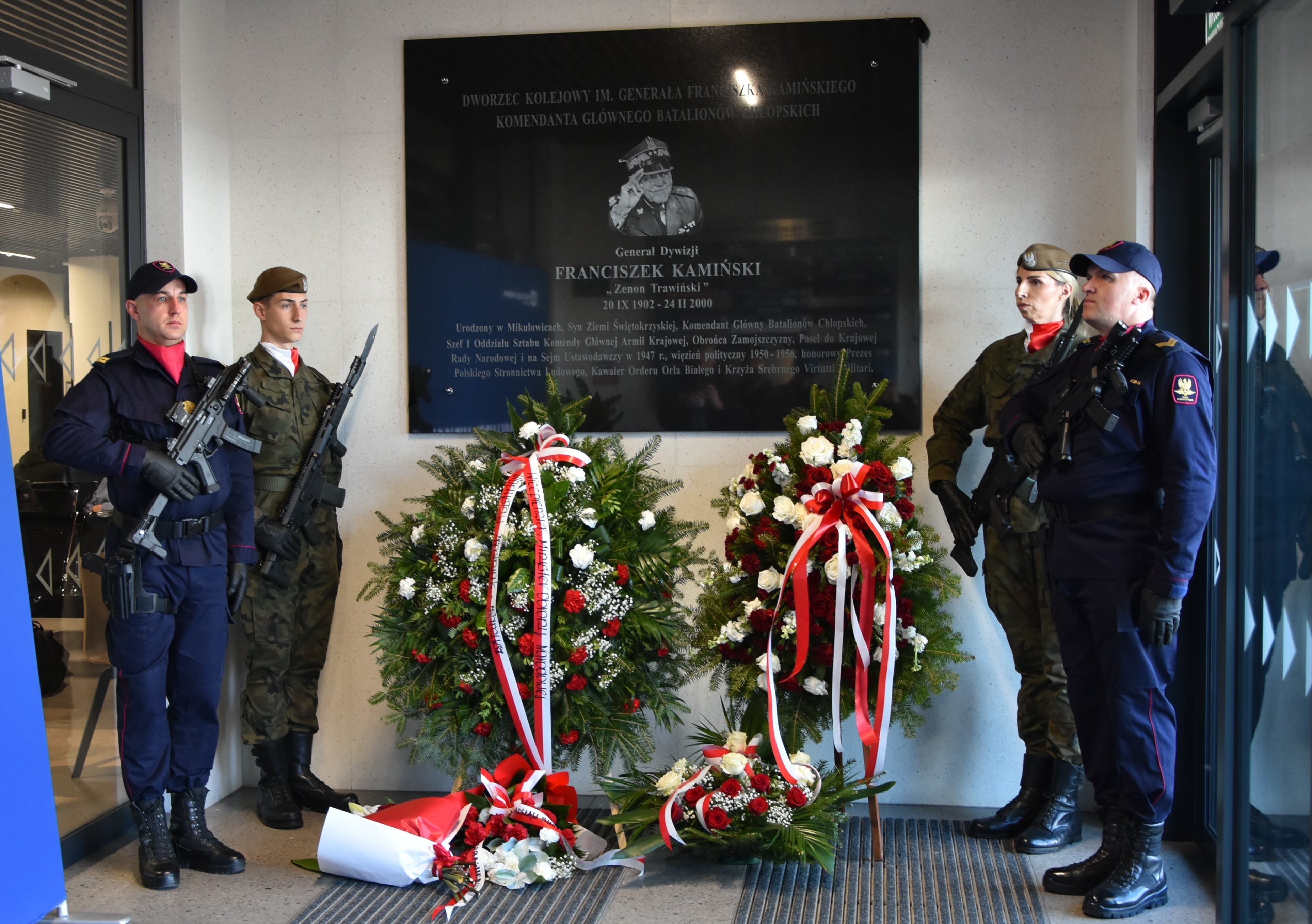 Franciszek Kamiński patronem dworca Kielce Główne
