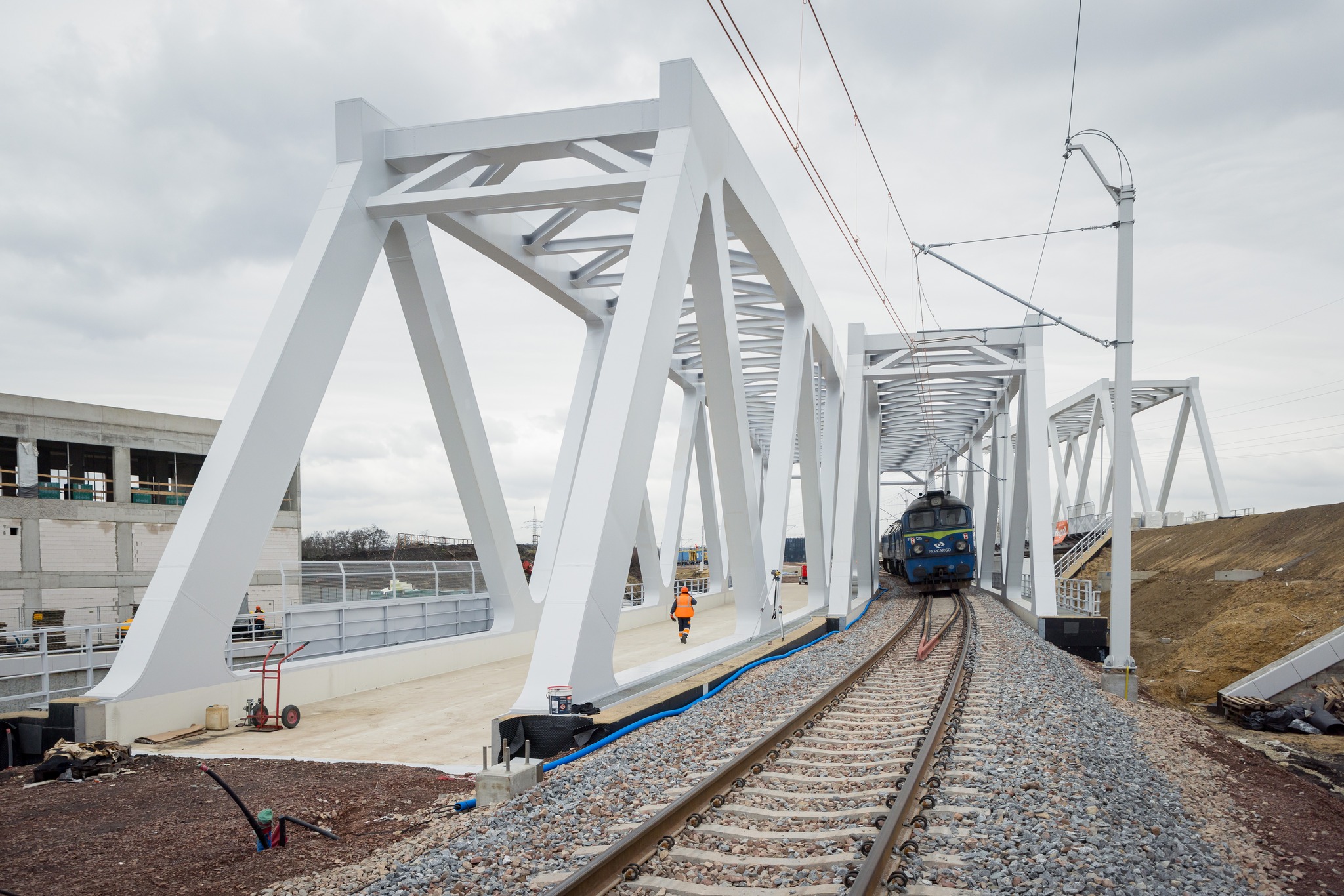 Pociągi pojadą do Ligoty wiaduktami