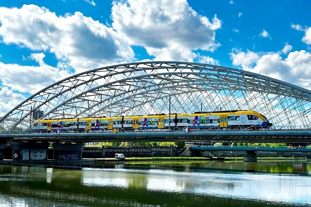 Przez Małopolskę pociągiem za złotówkę