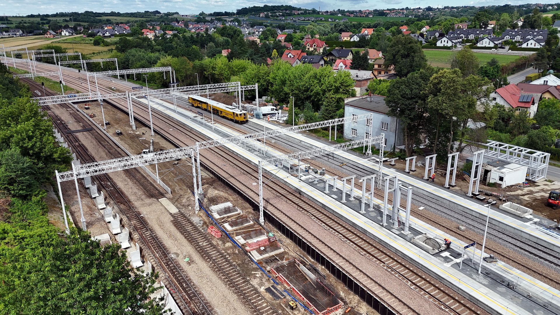 Nowe perony i kładka na stacji Kraków Batowice