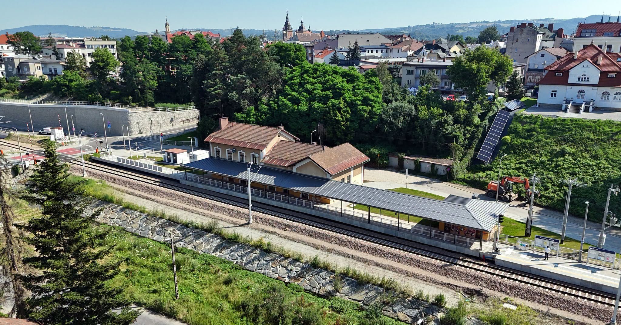 Przystanki, tory i budowy inżynieryjne