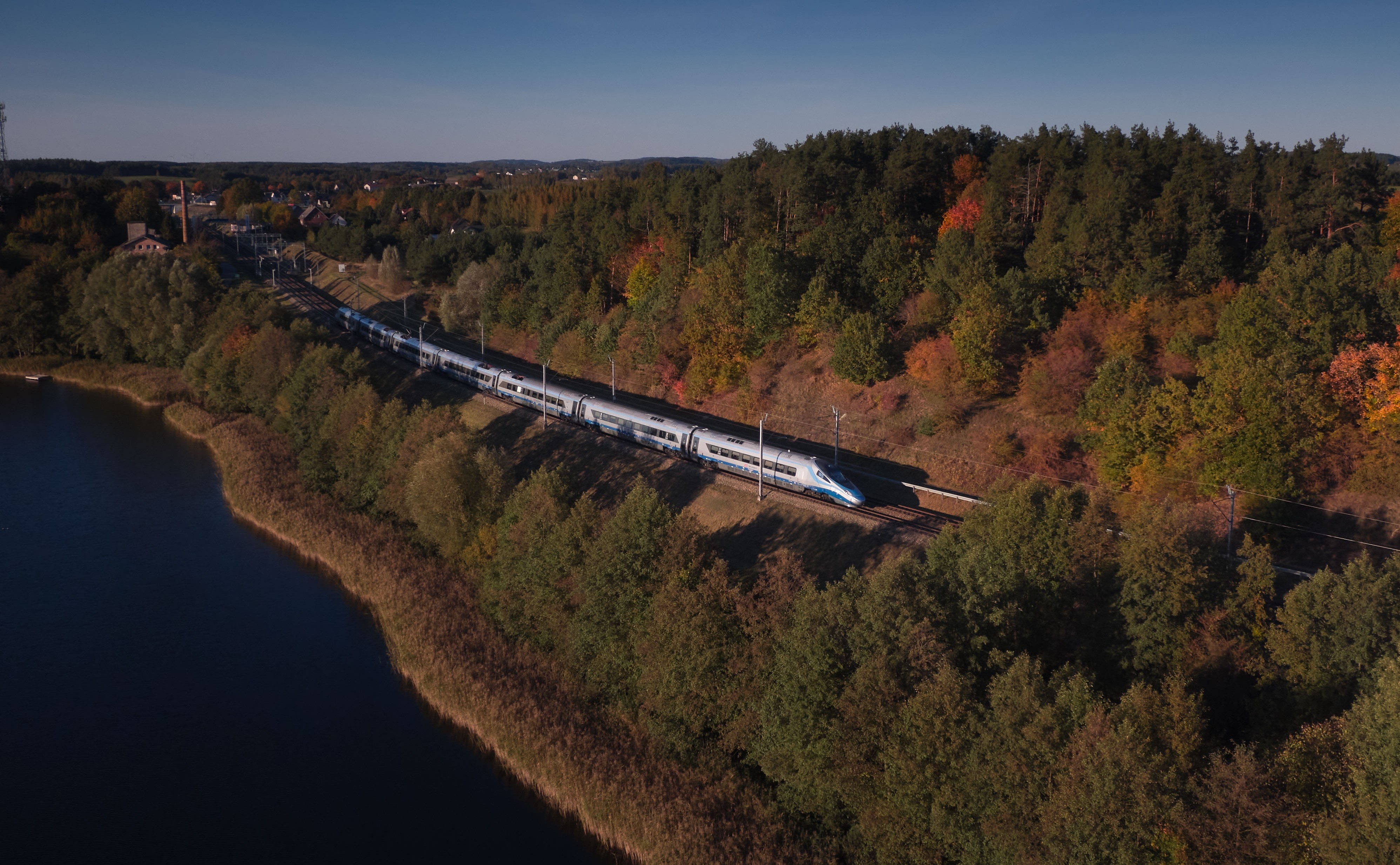 Długi weekend i 1,66 mln pasażerów w PKP IC